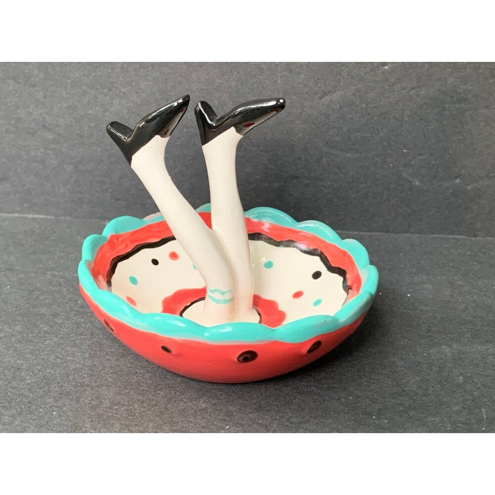 Cute Skirt and Legs in the Air Ring Holder with a Fifties Vibe 3 5/8” x 3 1/4”